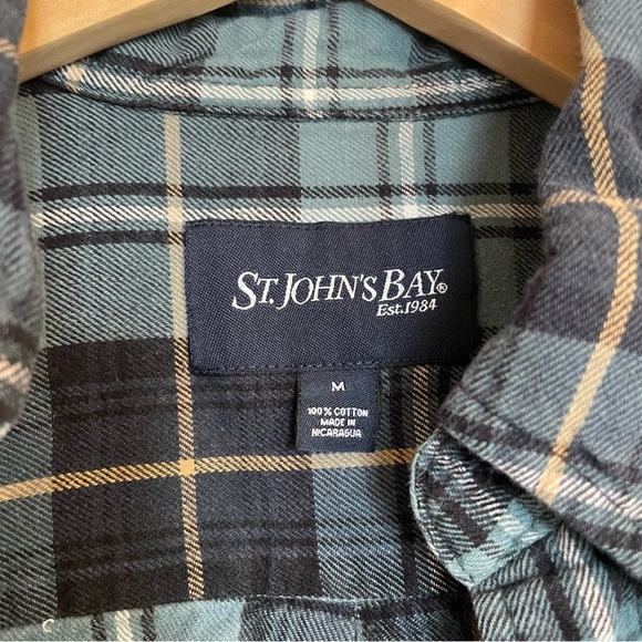 ST JOHNS BAY Men’s Green Blue Plaid Flannel Long Sleeve Size Medium - Picture 2 of 11